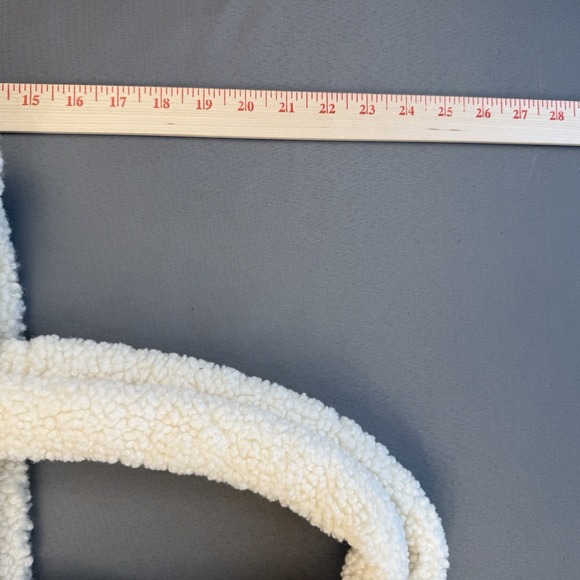 Victoria's  Secret Sherpa Tote White/Ivory Color Lined Logo EUC - Picture 7 of 7